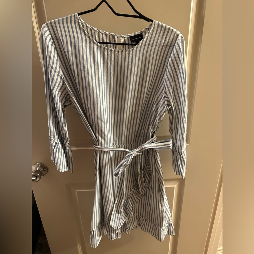 Cotton size large ruffle dress by: Who What Wear